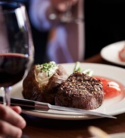The Keg Steakhouse + Bar – Yonge & Eglinton