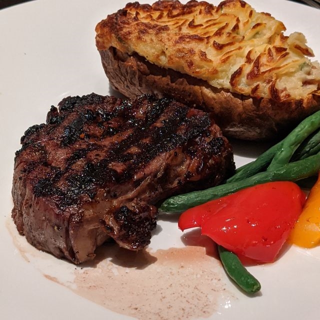 The Keg Steakhouse + Bar Yonge & Eglinton Address, Photo, Menu