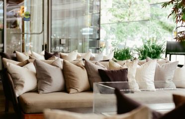 Lobby Lounge at Shangri-La Hotel, Toronto