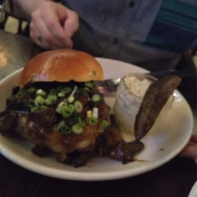 La Belle et La Boeuf VaudreuilDorion Address, Photo, Menu Food Link