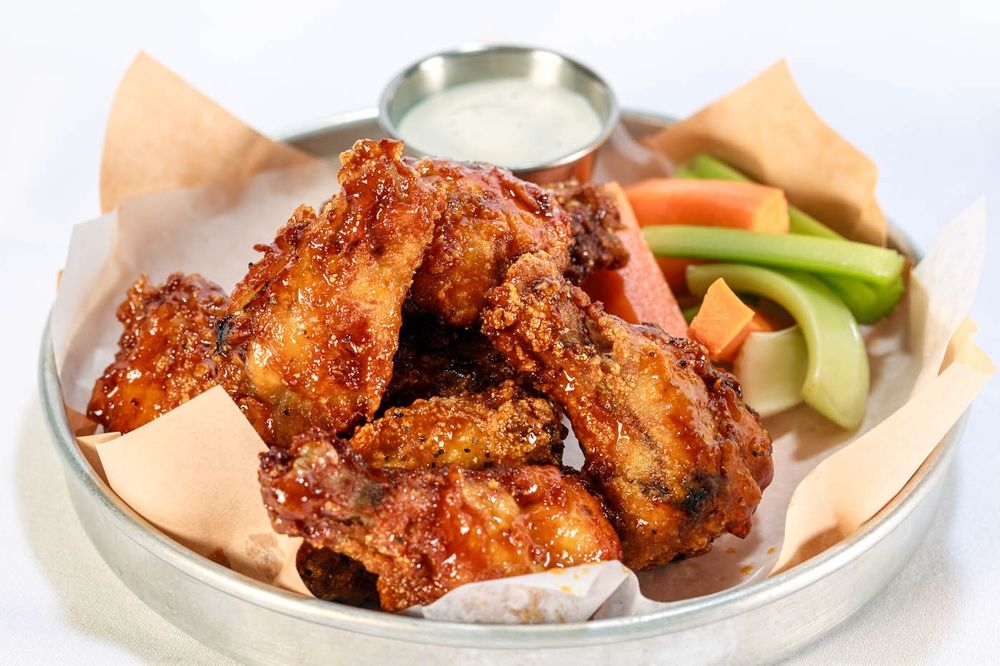 Cinnamon Bear Bar & Grille Address, Photo, Menu Food Link