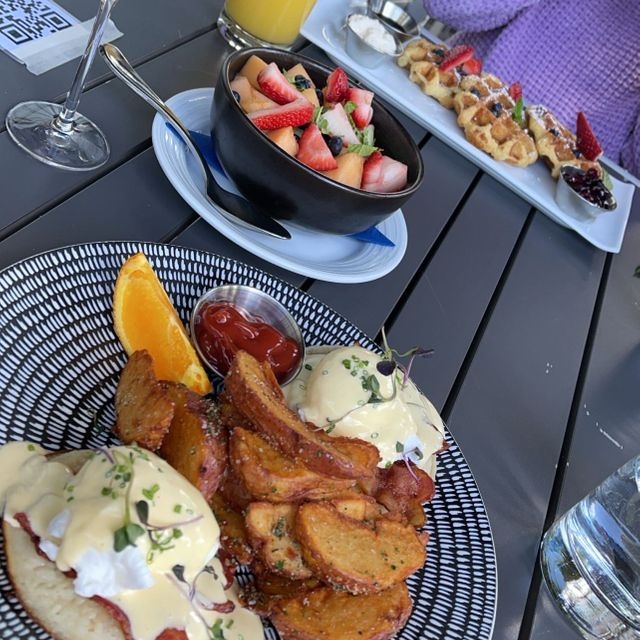 Dominion Bar + Kitchen Address, Photo, Menu Food Link