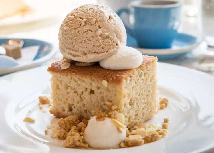 Tres leche cake with almond ice cream